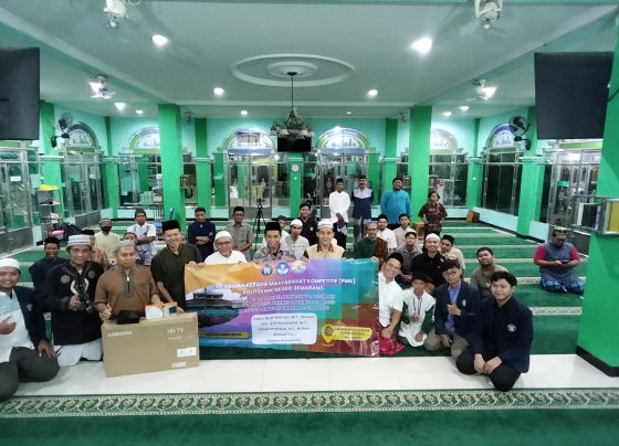 Teknik Telekomunikasi Terapkan Teknologi Smart Clock